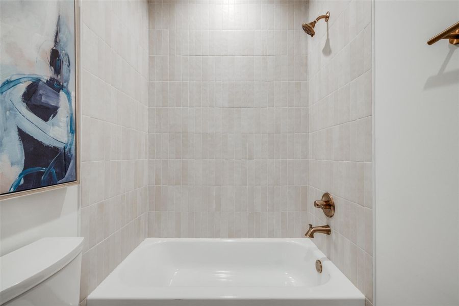 ASK ABOUT CUSTOMIZATION OPTIONS DURING CONSTRUCTION ONLY *MAZZARINO MODEL HOME * PHOTOS MAY SHOW A SIMILAR FLOOR PLAN AND/OR UPGRADED/ALTERNATIVE FINISHES * Please use these photos as a guide *THIS IS AN ACTIVE CONSTRUCTION SITE, BUYERS MUST REQUEST APPOINTMENT TO BE ON PREMISE AT ALL TIMES. ASK ABOUT CUSTOMIZATION OPTIONS DURING CONSTRUCTION ONLY *MAZZARINO MODEL HOME * PHOTOS MAY SHOW A SIMILAR FLOOR PLAN AND/OR UPGRADED/ALTERNATIVE FINISHES * Please use these photos as a guide *THIS IS AN ACTIVE CONSTRUCTION SITE, BUYERS MUST REQUEST APPOINTMENT TO BE ON PREMISE AT ALL TIMES.