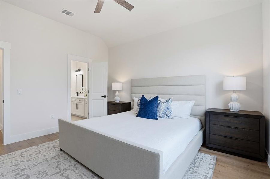 Furnished interior view inside a new home in , Dallas (Image 17). Furnished interior view inside a new home in , Dallas (Image 17).