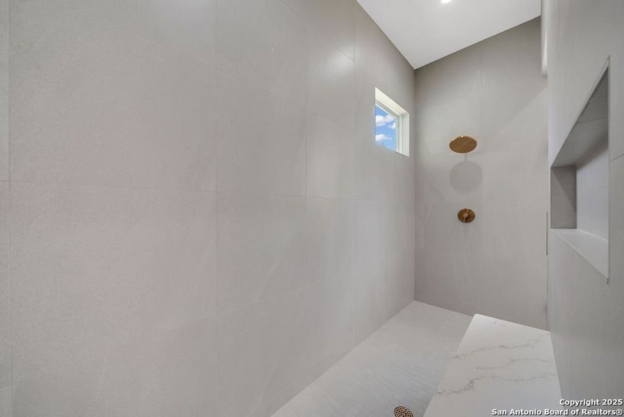 Spacious, unfurnished interior of a new home in , San Antonio (Image 19). Spacious, unfurnished interior of a new home in , San Antonio (Image 19).