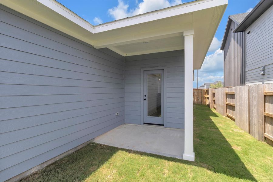Exterior details and patio area of a home in Elyson, Katy (Image 4).
