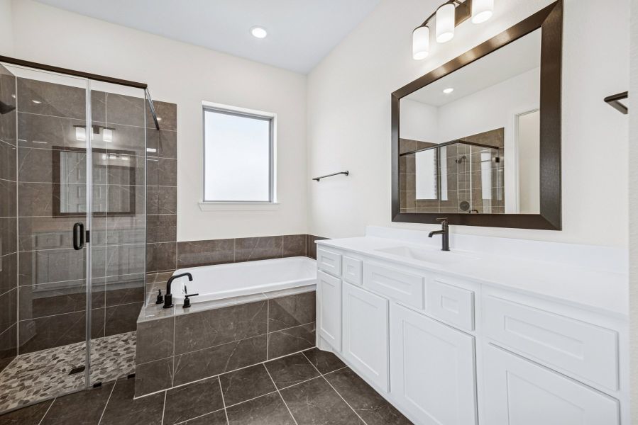 Representative furnished interior of a home built from the The Beverly by David Weekley Homes in Terraces – Classics, Rockwall (Image 4). Representative furnished interior of a home built from the The Beverly by David Weekley Homes in Terraces – Classics, Rockwall (Image 4).