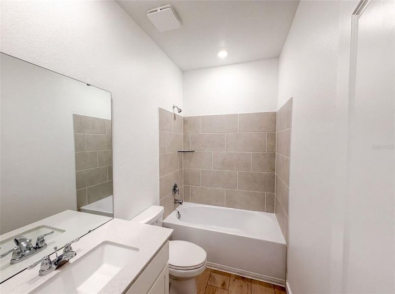 Furnished interior view inside a new home in Hidden Ridge, Groveland (Image 6).