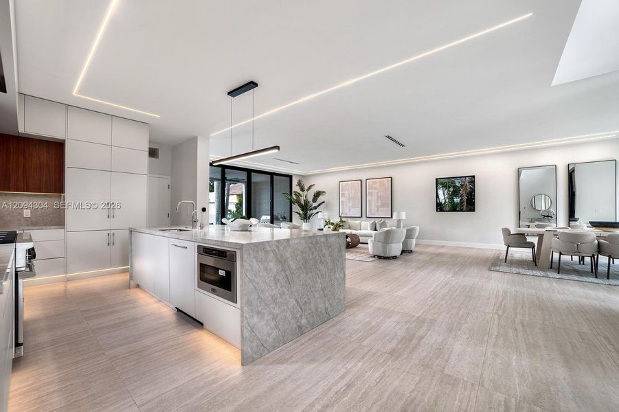 Furnished interior view inside a new home in , Hollywood (Image 8).