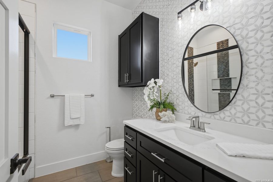 Furnished interior view inside a new home in , Blanco (Image 36).