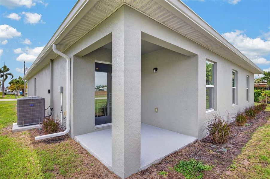 Exterior details and patio area of a home in , Punta Gorda (Image 3). Exterior details and patio area of a home in , Punta Gorda (Image 3).