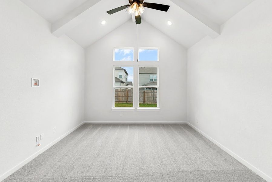 Spacious, unfurnished interior of a new home in University Heights, Round Rock (Image 25).