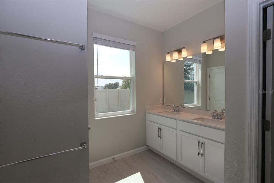 Furnished interior view inside a new home in Bay Lake Farms, St. Cloud (Image 10).