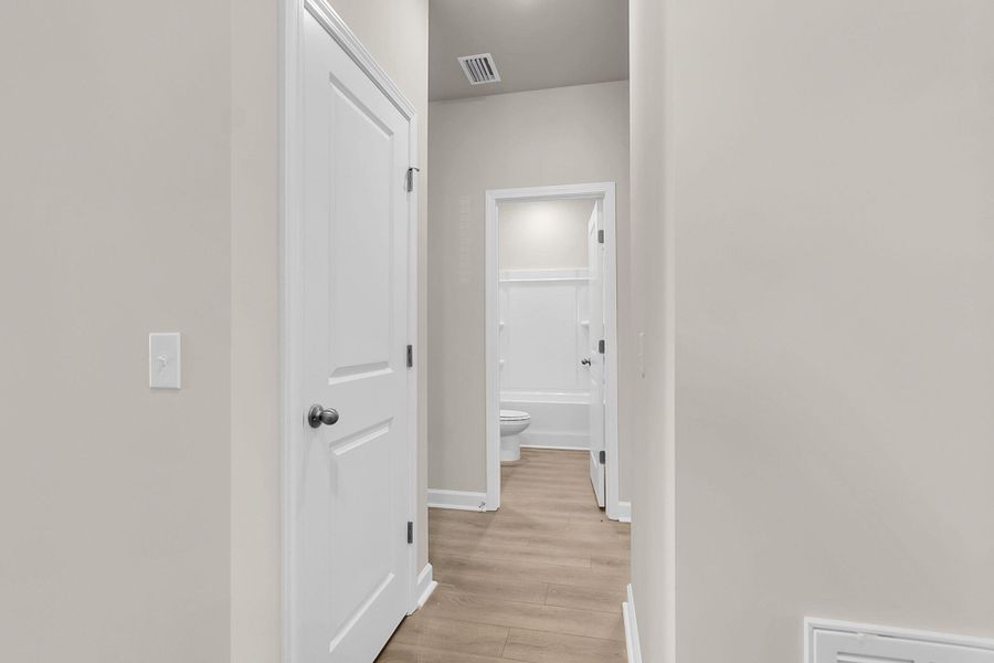 Spacious, unfurnished interior of a new home in Tea Farm, Ravenel (Image 13).