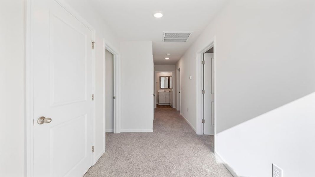 Spacious, unfurnished interior of a new home in Baxter Village, Boiling Springs (Image 22).