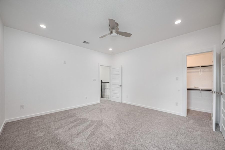 Spacious, unfurnished interior of a new home in , Houston (Image 35).