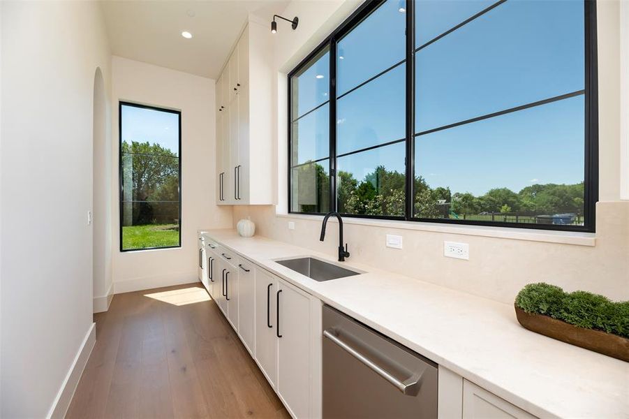 Furnished interior view inside a new home in , Heath (Image 31).