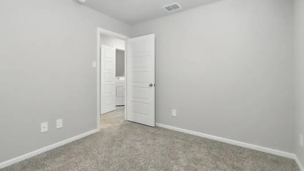 Spacious, unfurnished interior of a new home in Orchard Village, Fort Worth (Image 36).