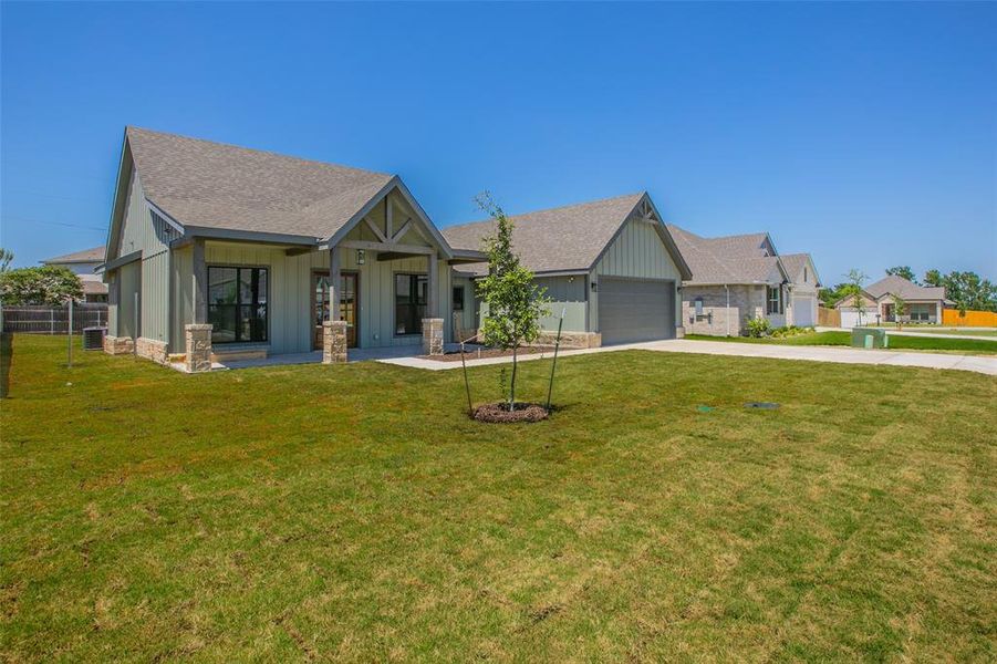 Front exterior of a new home in , Waco, TX, highlighting curb appeal (Image 20).