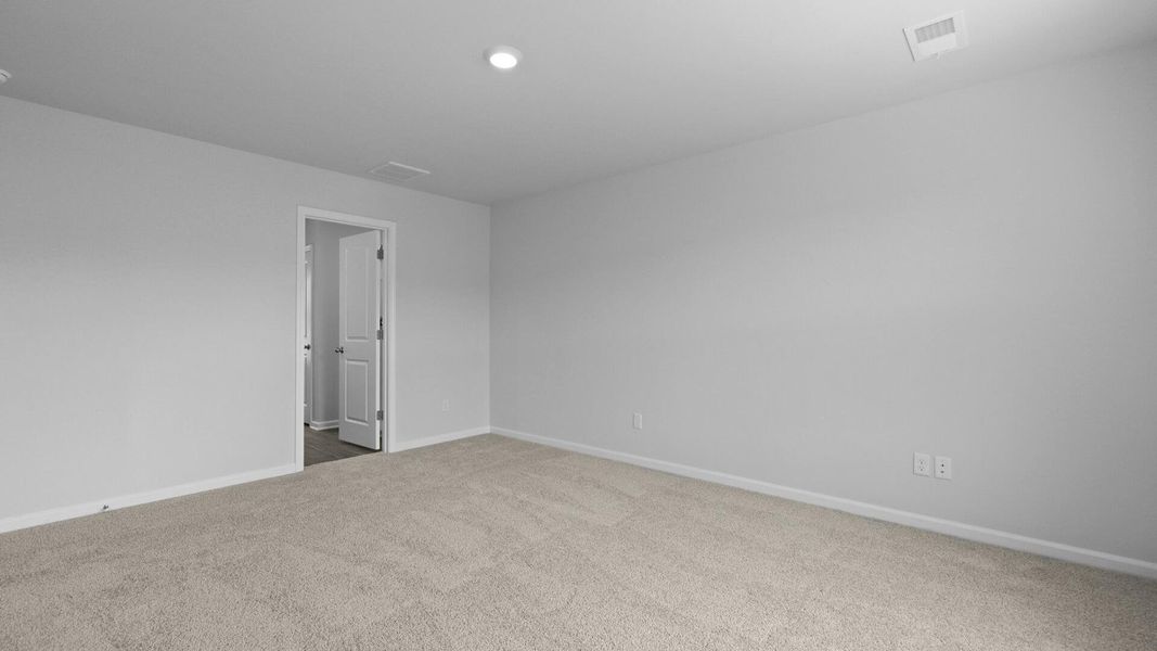 Spacious, unfurnished interior of a new home in Center Pointe, Santee (Image 24).
