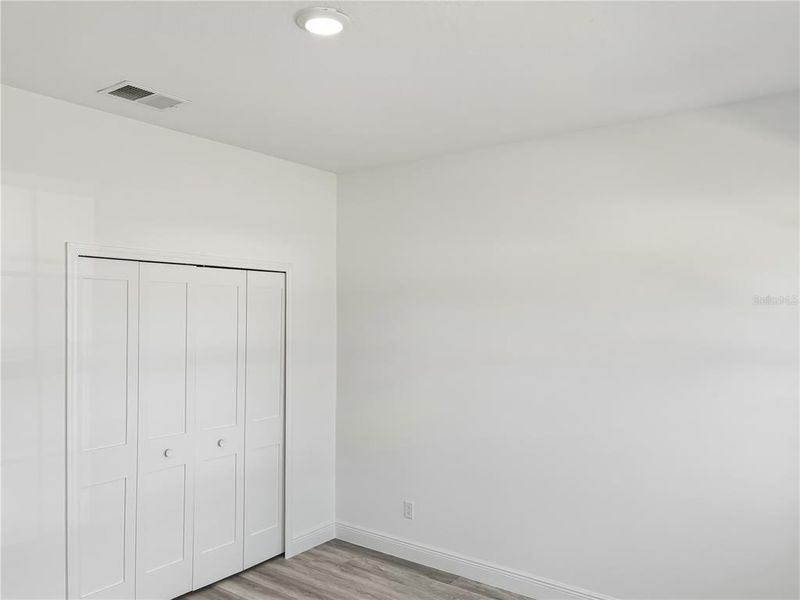 Spacious, unfurnished interior of a new home in , Ocala (Image 25).