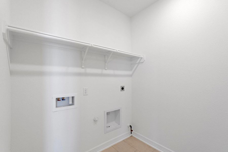 Note: Sample product photo. Actual exterior and interior selections may vary by homesite. Photo may be virtually staged