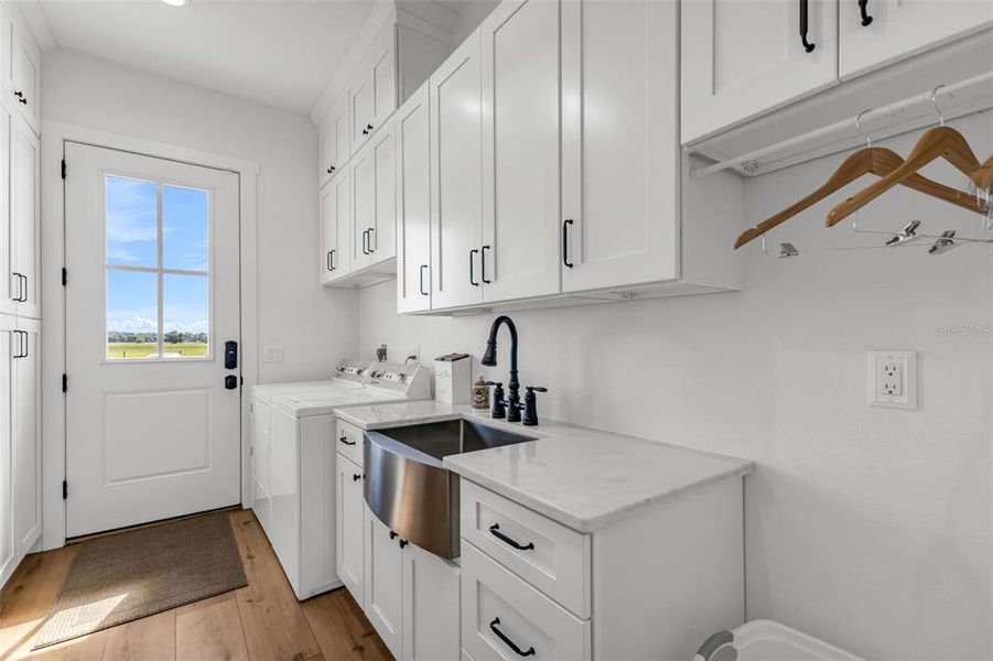 Furnished interior view inside a new home in , Arcadia (Image 45).