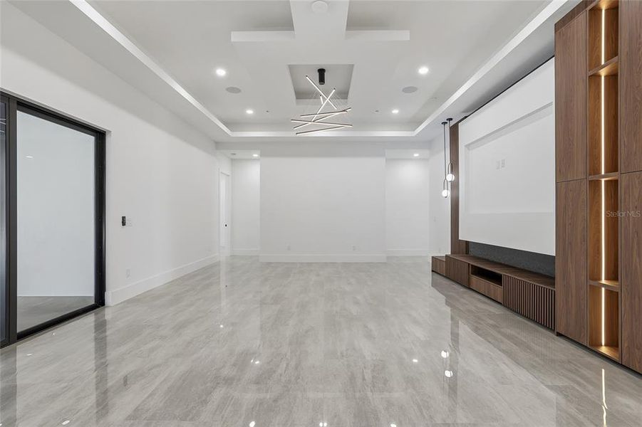 Spacious, unfurnished interior of a new home in , Tampa (Image 68).