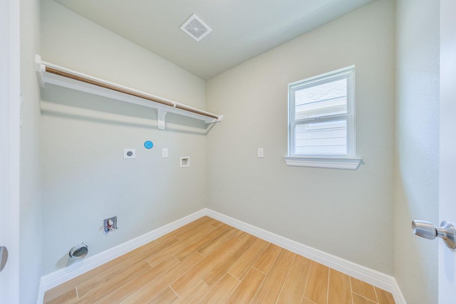 Image 16 of a home in . Image 16 of a home in .