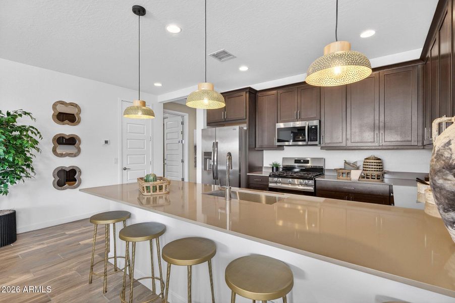 10-web-or-mls-359953 Dutchman Dr