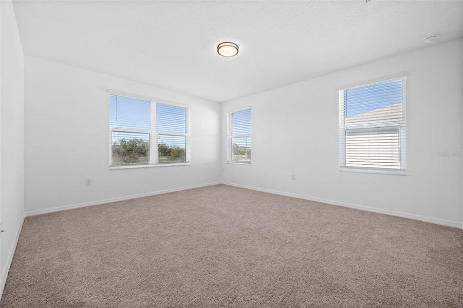 Spacious, unfurnished interior of a new home in , Palmetto (Image 24).