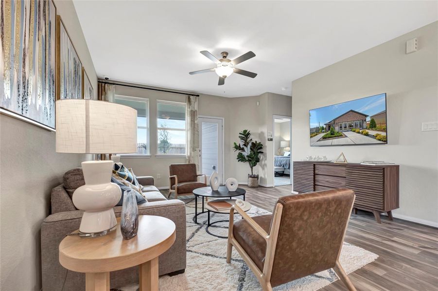 Furnished interior view inside a new home in Montgomery Oaks - Premier, Conroe (Image 7). Furnished interior view inside a new home in Montgomery Oaks - Premier, Conroe (Image 7).