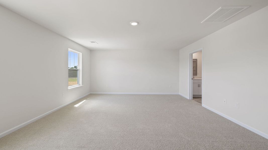 Spacious, unfurnished interior of a new home in Woodhaven, Spartanburg (Image 27). Spacious, unfurnished interior of a new home in Woodhaven, Spartanburg (Image 27).