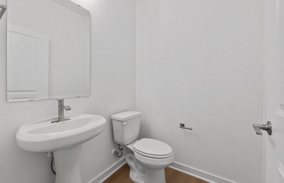 Furnished interior view inside a new home in Wolf Ranch, Georgetown (Image 10).