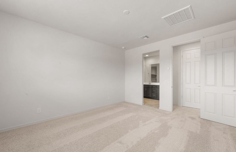 Spacious, unfurnished interior of a new home in Hayden Estates, Buckeye (Image 12). Spacious, unfurnished interior of a new home in Hayden Estates, Buckeye (Image 12).