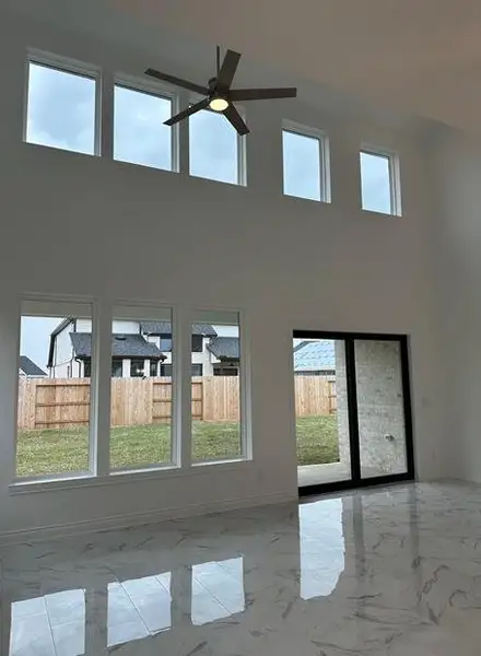 Spacious, unfurnished interior of a new home in Katy Court, Katy (Image 11).