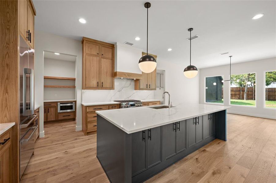 Furnished interior view inside a new home in , Richardson (Image 16).