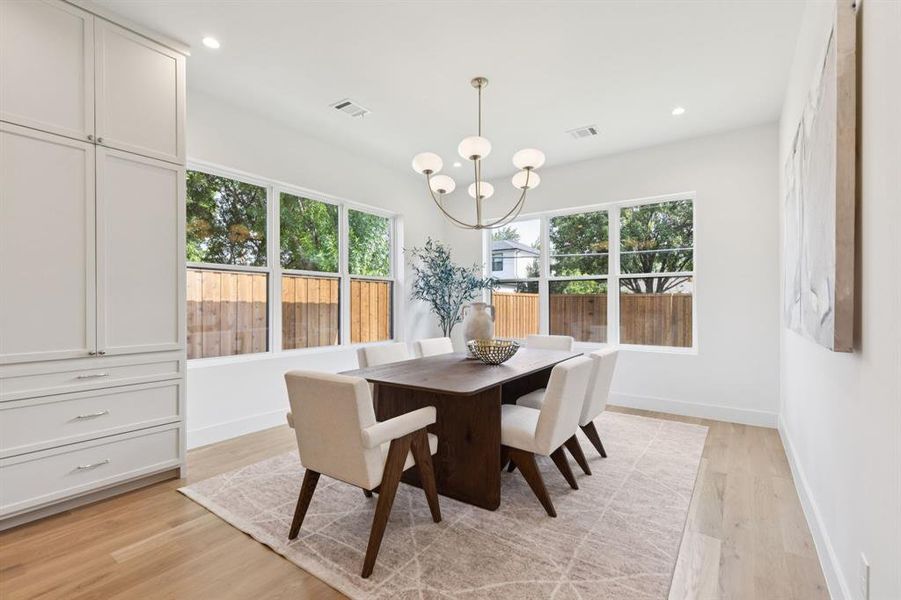 Furnished interior view inside a new home in , Dallas (Image 9).