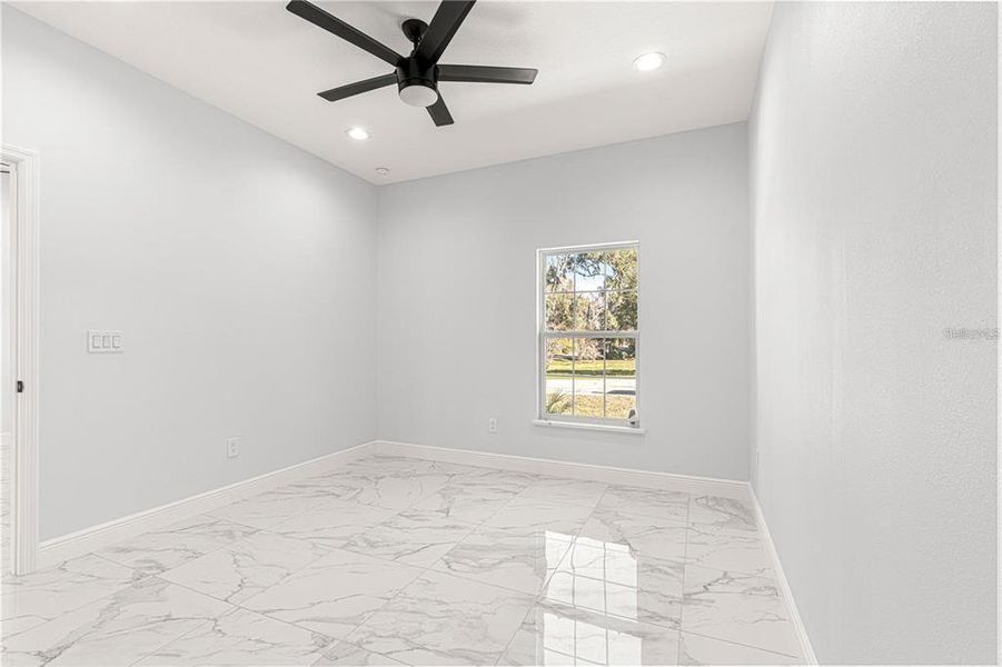 Spacious, unfurnished interior of a new home in , Summerfield (Image 16).