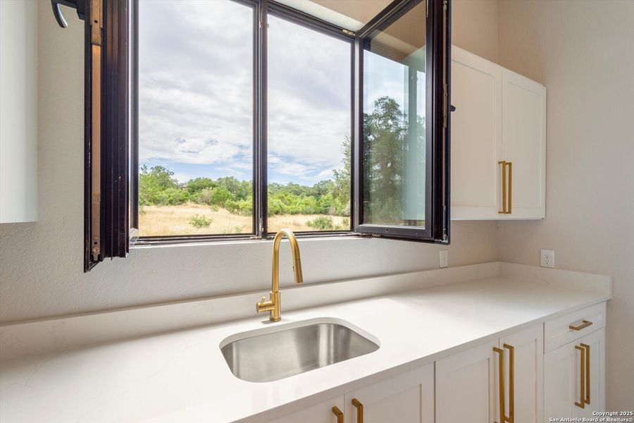 Furnished interior view inside a new home in , New Braunfels (Image 11). Furnished interior view inside a new home in , New Braunfels (Image 11).