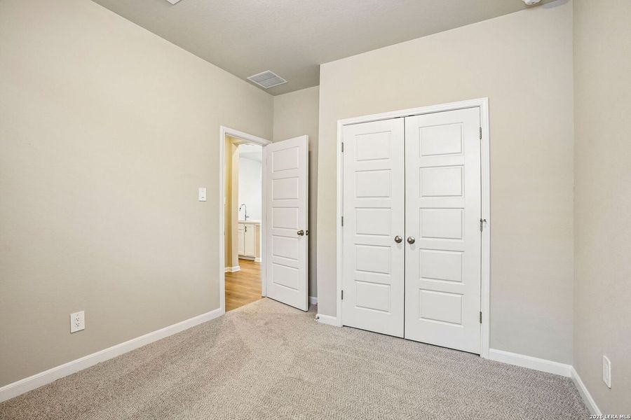 Spacious, unfurnished interior of a new home in Sagebrooke - Premier Series, San Antonio (Image 35).