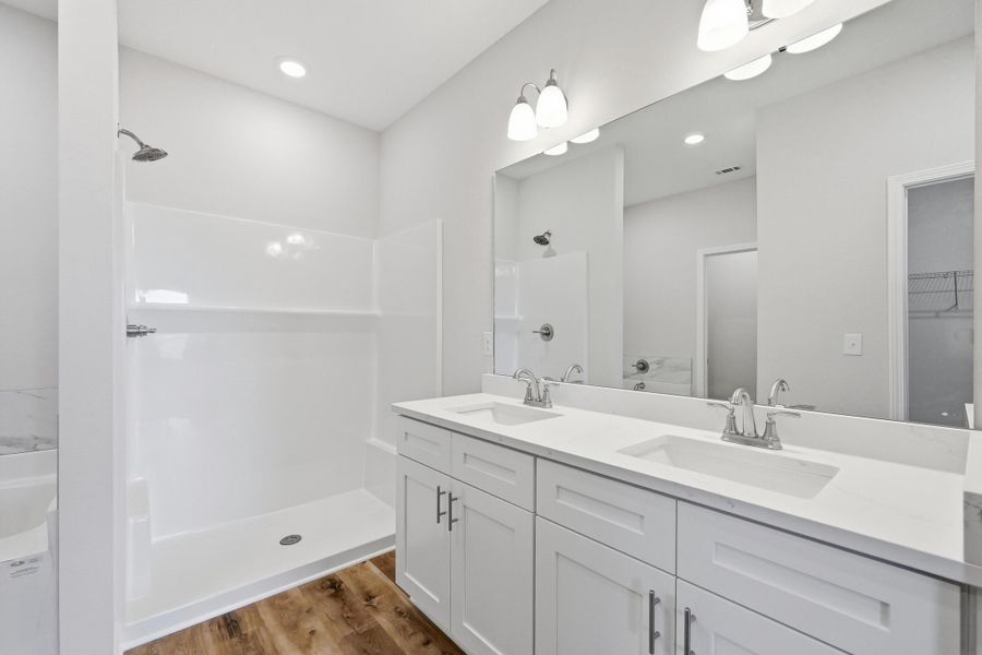 Owners Bathroom Owners Bathroom