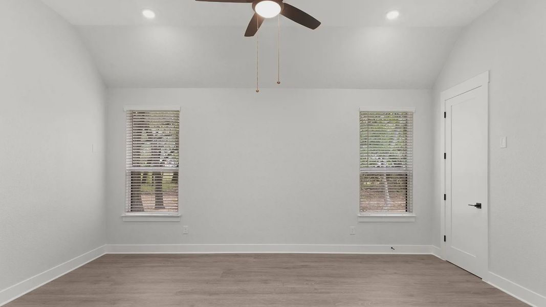 Representative unfurnished interior of a home built from the Montana by Chesmar Homes in Feathergrass, Florence (Image 27).