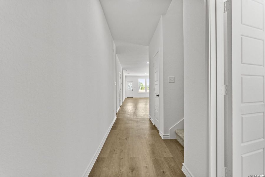 Spacious, unfurnished interior of a new home in Corley Farms, Boerne (Image 34).