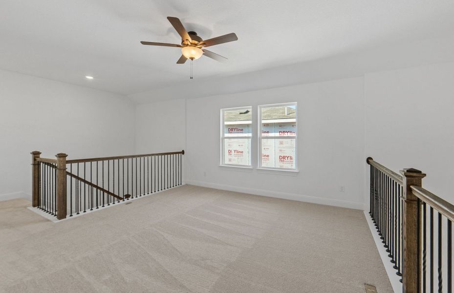 Spacious, unfurnished interior of a new home in Horizon Lake, Leander (Image 38).