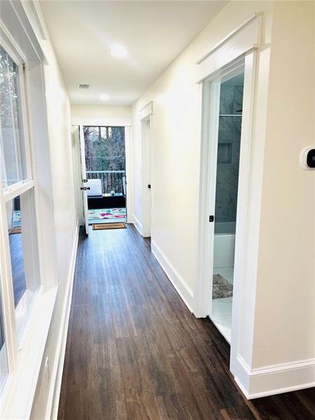 Spacious, unfurnished interior of a new home in , Atlanta (Image 43).