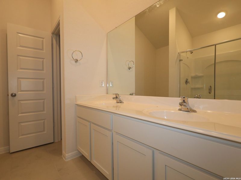 Furnished interior view inside a new home in Mesquite Ridge, San Antonio (Image 8).