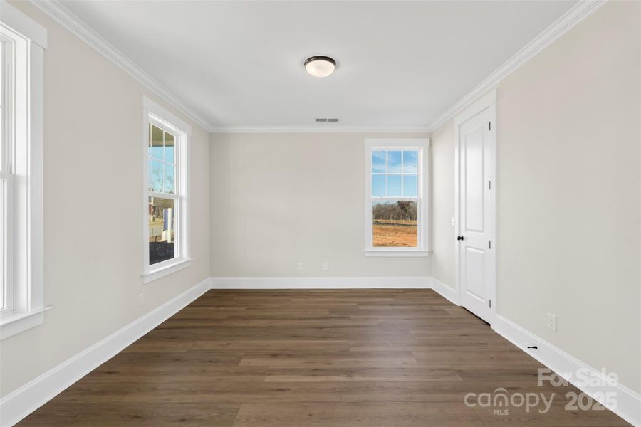 Spacious, unfurnished interior of a new home in Riverwalk, Rock Hill (Image 15).