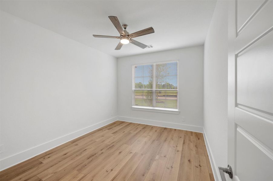 Spacious, unfurnished interior of a new home in Sorella, Tomball (Image 25). Spacious, unfurnished interior of a new home in Sorella, Tomball (Image 25).