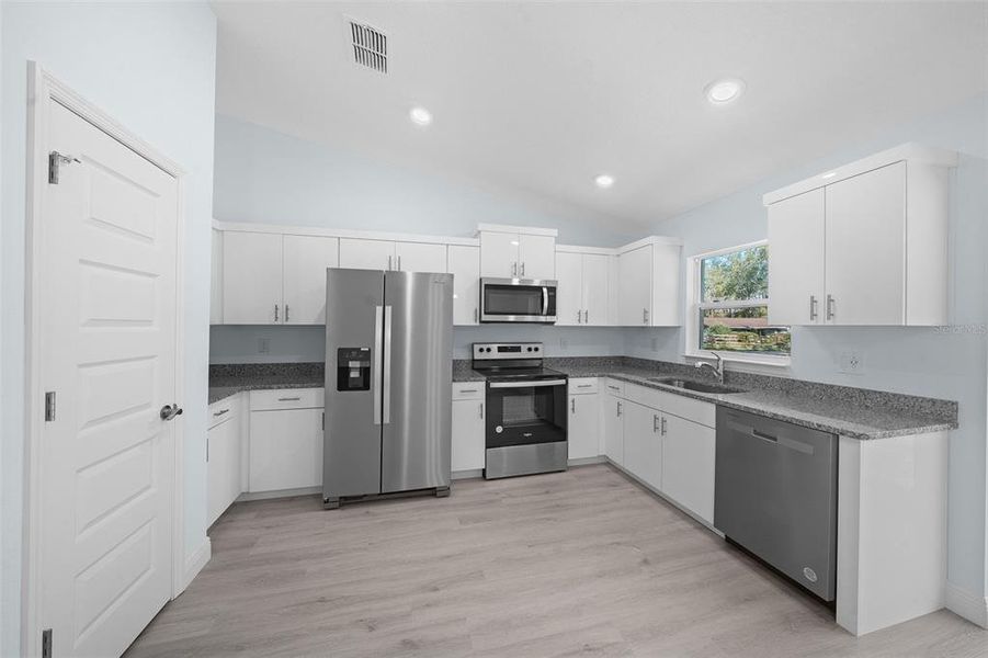 Furnished interior view inside a new home in , Ocala (Image 8).
