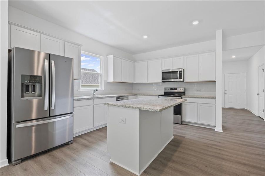 Furnished interior view inside a new home in Avery Ridge, Gainesville (Image 8).