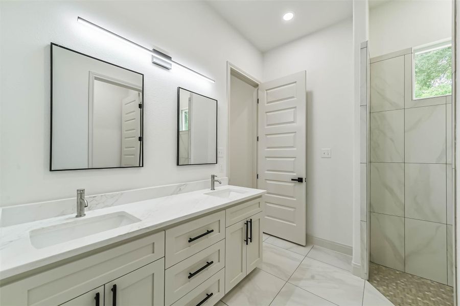 Furnished interior view inside a new home in , Tomball (Image 17). Furnished interior view inside a new home in , Tomball (Image 17).