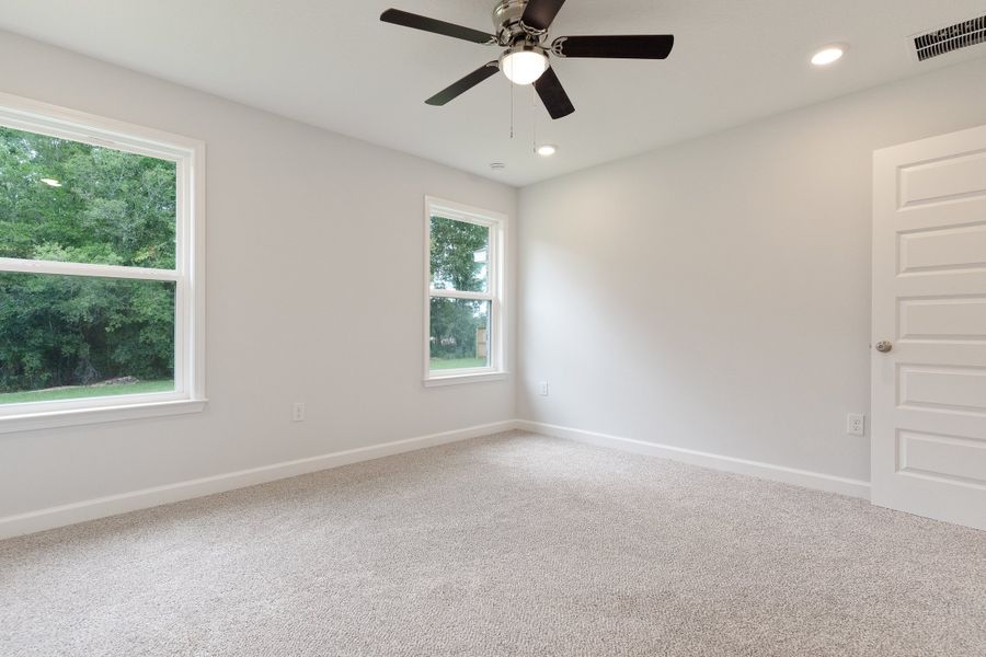 Spacious, unfurnished interior of a new home in Southern Charm, Crestview (Image 33). Spacious, unfurnished interior of a new home in Southern Charm, Crestview (Image 33).