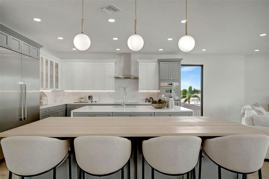 Furnished interior view inside a new home in , St. Petersburg (Image 21).