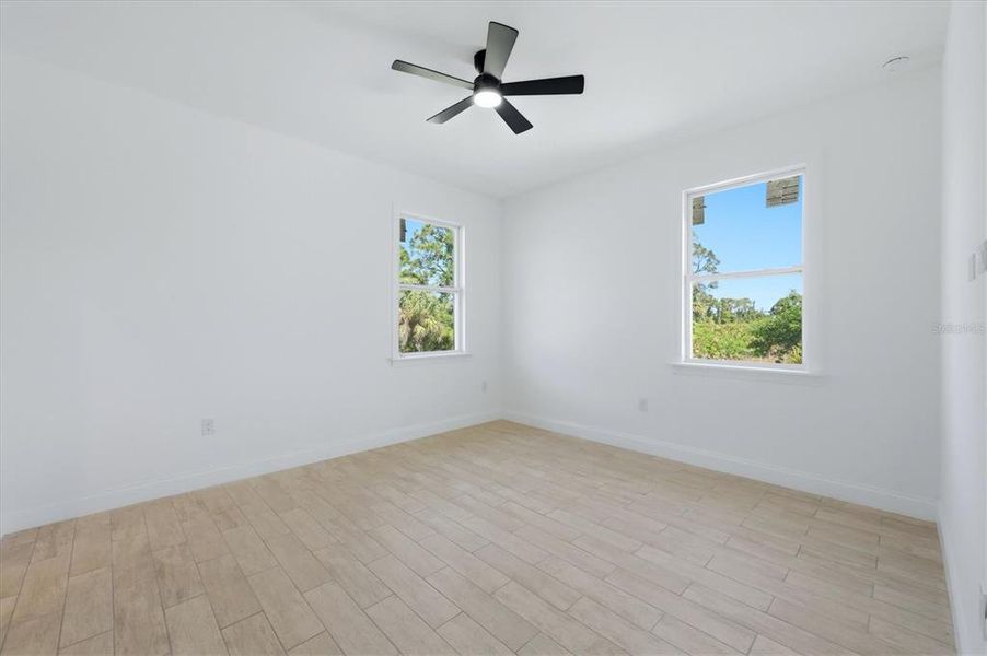 Spacious, unfurnished interior of a new home in , Placida (Image 29).