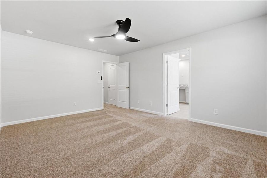 Spacious, unfurnished interior of a new home in Concord Oaks, Powder Springs (Image 17).